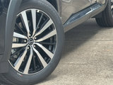 New 2025 Nissan Pathfinder Platinum image 3