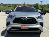 Used 2024 Toyota Highlander Limited image 2