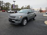 Used 2024 Jeep Compass Latitude image 5