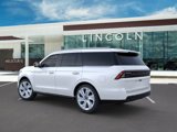 New 2025 Lincoln Navigator Reserve image 4