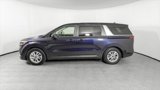Used 2023 Kia Carnival LX image 3