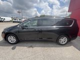 New 2026 Chrysler Pacifica Select image 3