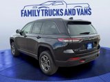 Used 2022 Jeep Grand Cherokee Trailhawk image 3