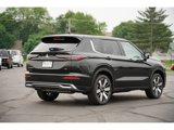 New 2025 Mitsubishi Outlander SE image 3