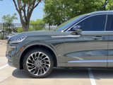 Certified 2022 Lincoln Aviator Reserve w/ Equipment Group 201A image 4