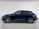 Certified 2024 Porsche Macan image 2