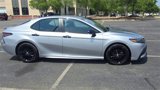 Used 2022 Toyota Camry SE image 2