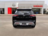 New 2025 Nissan Pathfinder Platinum image 4