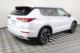 New 2025 Mitsubishi Outlander SE image 6