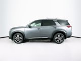 New 2025 Nissan Pathfinder Platinum image 4
