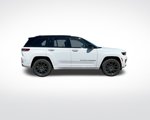 New 2025 Jeep Grand Cherokee Summit image 4