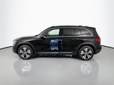 Used 2025 Mercedes-Benz GLB 250 4MATIC image 2