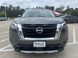 New 2025 Nissan Pathfinder Platinum image 4