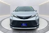 Used 2021 Toyota Sienna LE image 2