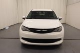 Used 2022 Chrysler Voyager LX image 3