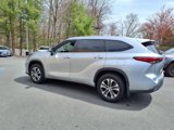 Used 2022 Toyota Highlander XLE image 4