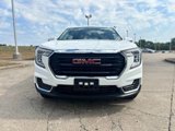 Used 2024 GMC Terrain SLE image 2