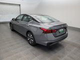 Used 2021 Nissan Altima 2.5 SV image 5