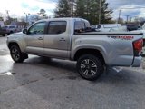 Used 2018 Toyota Tacoma TRD Sport w/ Technology Package image 5