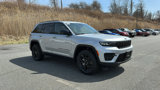 New 2025 Jeep Grand Cherokee Altitude image 2