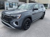 New 2025 Volkswagen Atlas Peak Edition SE image 3