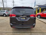 Used 2017 Chrysler Pacifica Touring-L image 4