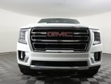 Used 2023 GMC Yukon SLT image 2