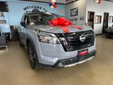 Used 2023 Nissan Pathfinder Platinum image 2
