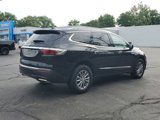 Used 2022 Buick Enclave Essence image 3