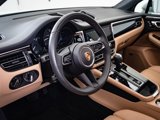 Used 2024 Porsche Macan image 4