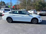 Used 2021 Volkswagen Jetta SE w/ SE Cold Weather Package image 2