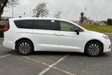New 2025 Chrysler Pacifica Select w/ Uconnect Theater Family Group image 2