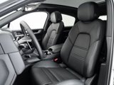 Certified 2024 Porsche Cayenne Coupe image 5