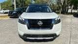 New 2025 Nissan Pathfinder Platinum image 2