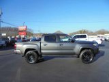 Used 2019 Toyota Tacoma TRD Sport image 2