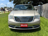 Used 2013 Chrysler Town & Country Touring image 4