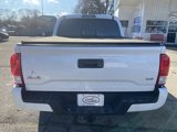 Used 2016 Toyota Tacoma SR image 4