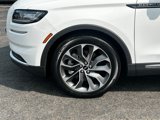 Used 2022 Lincoln Nautilus Reserve image 2