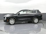 New 2025 Mitsubishi Outlander ES image 2