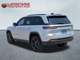Used 2024 Jeep Grand Cherokee Altitude image 3