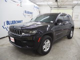 Used 2023 Jeep Grand Cherokee Laredo image 2