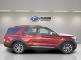 Certified 2022 Ford Explorer XLT w/ Equipment Group 202A image 3
