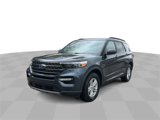 Used 2022 Ford Explorer XLT w/ Equipment Group 202A image 3