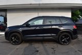 Used 2022 Volkswagen Taos SE w/ Panoramic Sunroof Package image 4