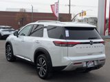 New 2025 Nissan Pathfinder Platinum image 6