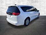Used 2023 Chrysler Voyager LX image 3
