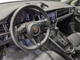 Used 2025 Porsche Macan image 4