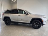 New 2025 Jeep Grand Cherokee Limited image 2