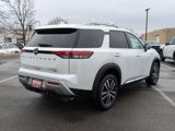 New 2025 Nissan Pathfinder Platinum image 2