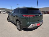 New 2025 Nissan Pathfinder SL image 5